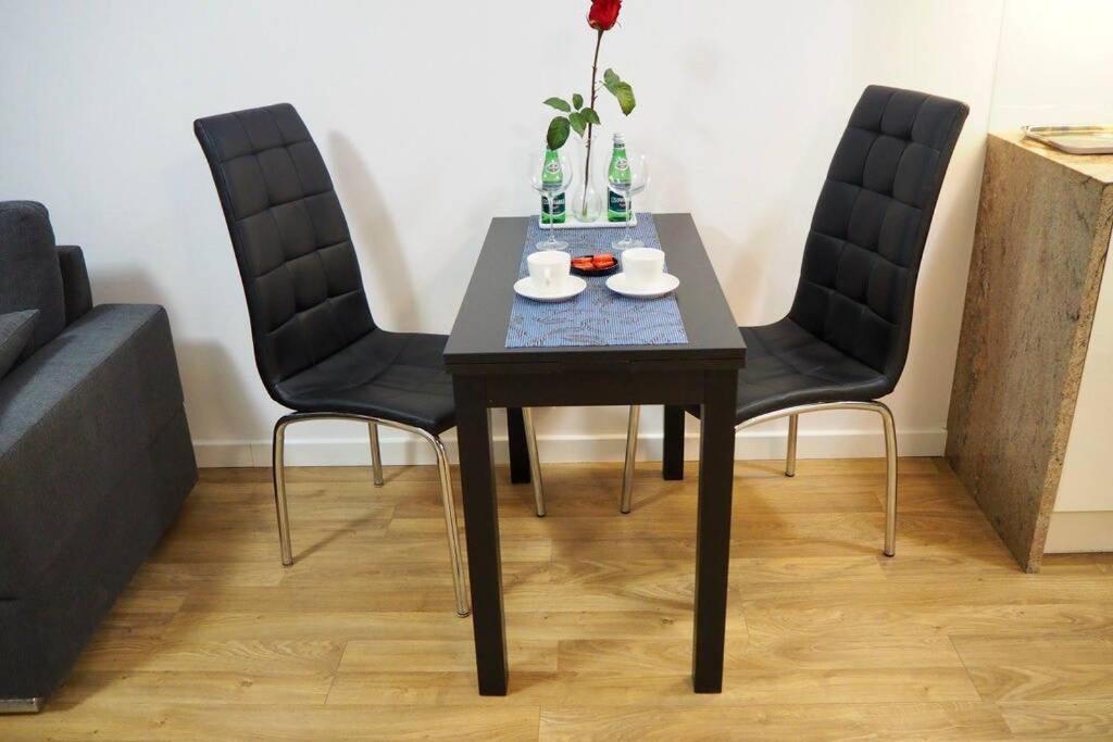 Wilanow Apartment Close To Town Hall And Palace Warszawa Exteriör bild